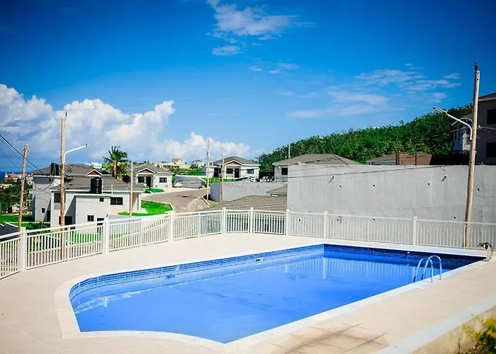 Gated Townhome With Pool Near Holiday home *