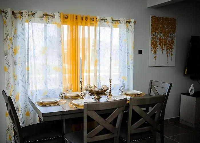 Holiday home Gated Townhome With Pool Near Runaway Bay